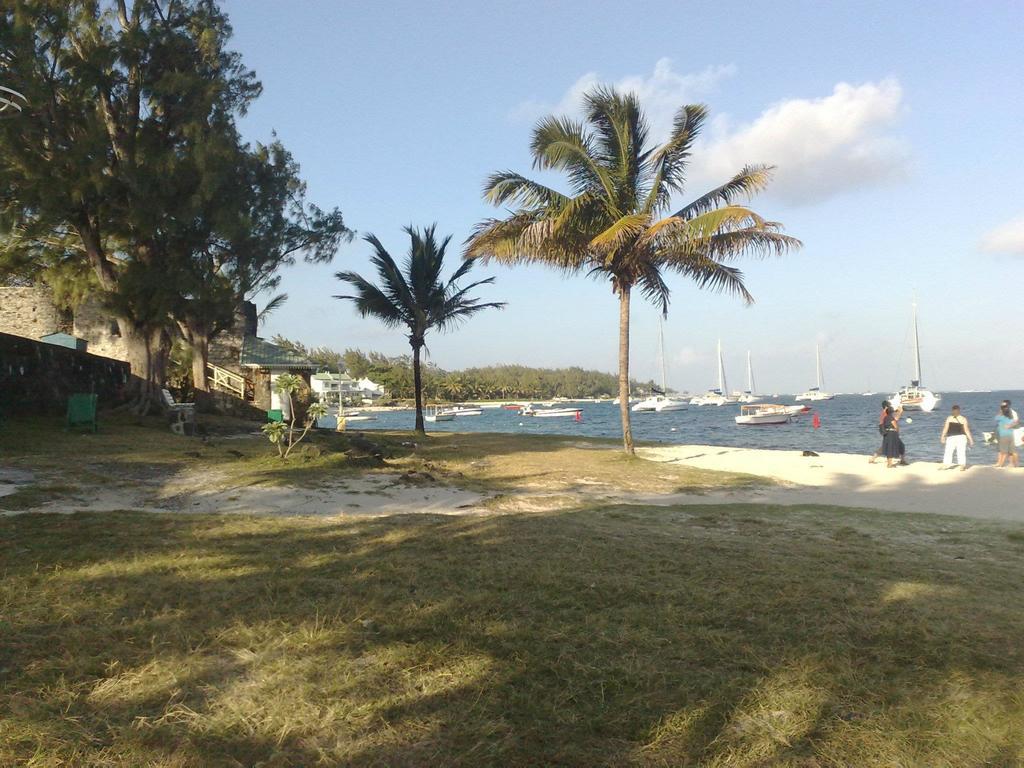 Paradisia Holidays Mauritius トゥルー・ドー・ドゥース エクステリア 写真